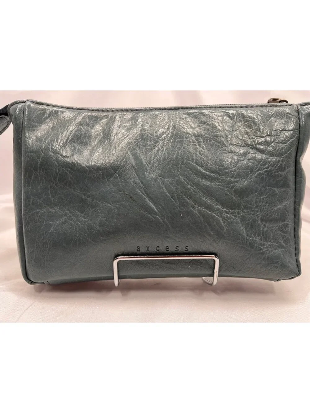 Axcess wristlet wallet